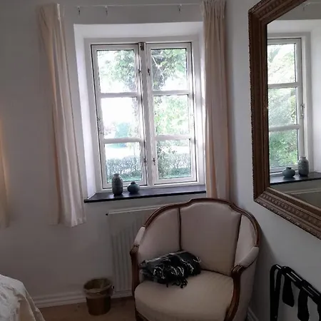 Skelby Praestegaard Bed & Breakfast Gedser