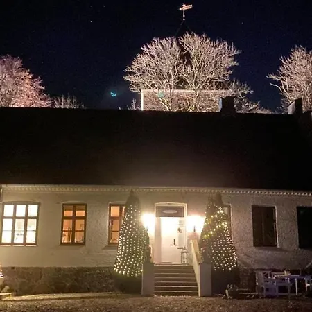 Skelby Praestegaard Bed & Breakfast
